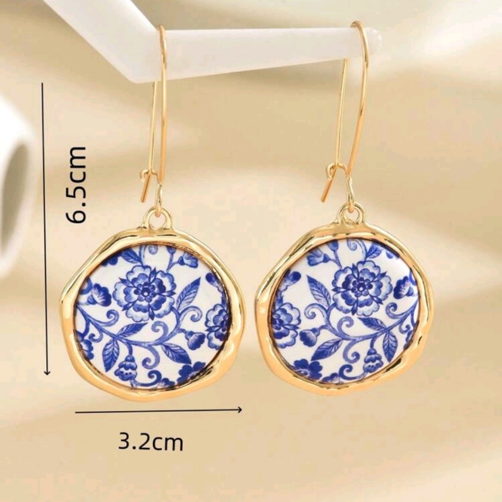 Blue & White Delft Floral Patterned Disc Boho Earrings On Long Gold Wires; NWOT - Picture 4 of 5
